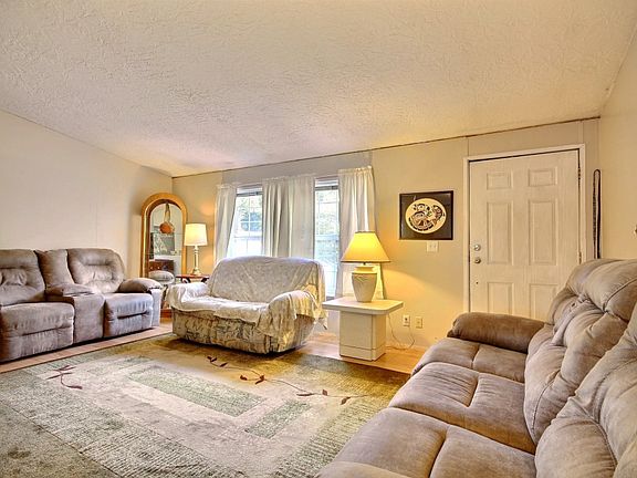 5th image of 20112 135th Avenue Ct E #127
