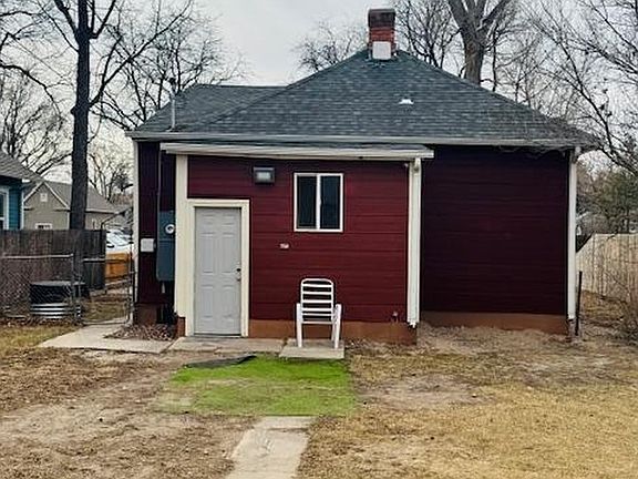 2nd image of 320 Denver St