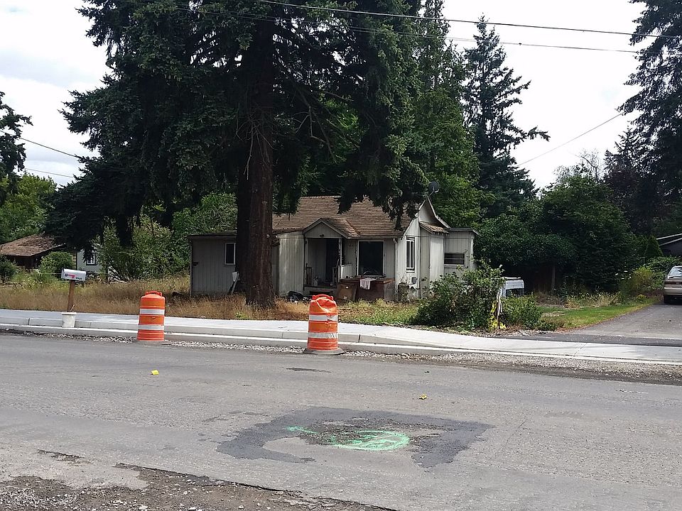 1st image of 9936 SE Bell Ave