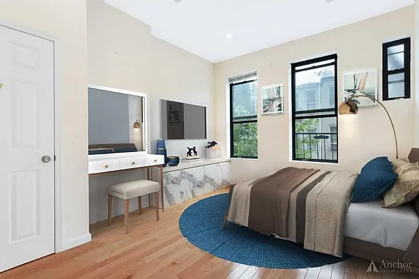 Rented by Anchor Associates | media 19