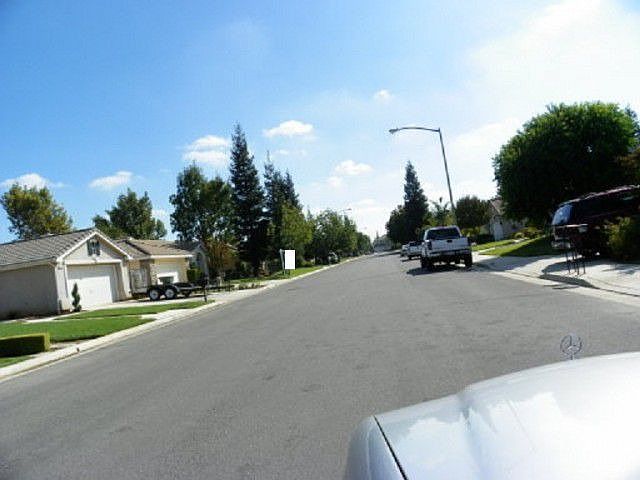 2nd image of 7662 N Ellendale Ave
