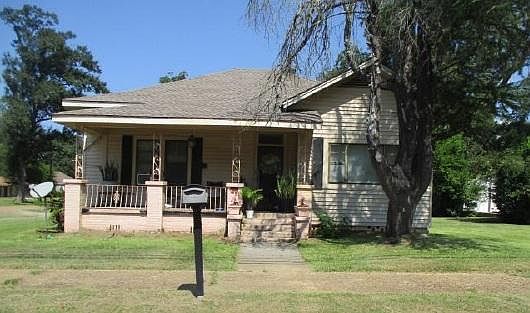 3rd image of 803 Pearl River Ave
