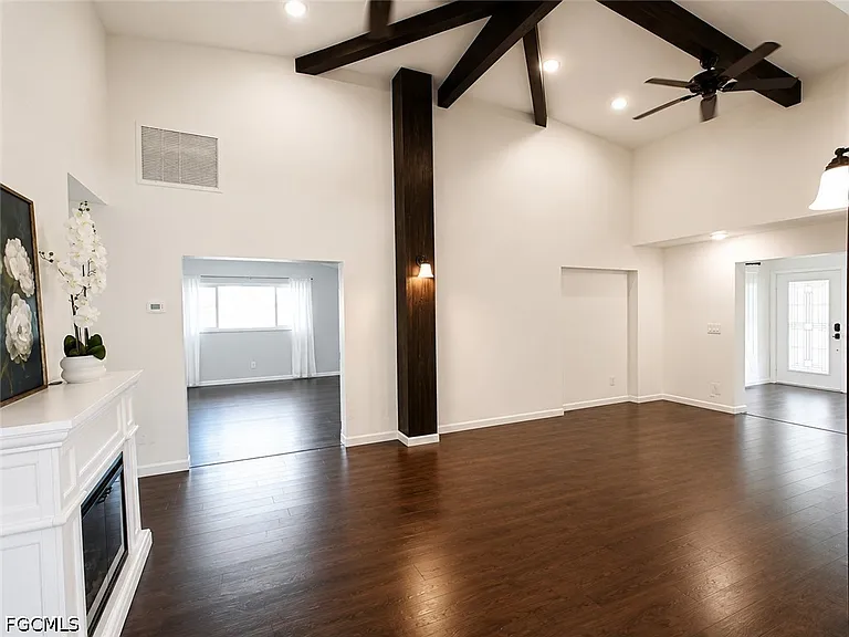 8512 Chatham St — Photo 8