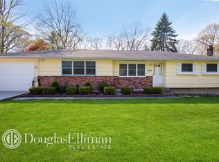 2854 Chestnut Ave, Ronkonkoma, NY 11779
