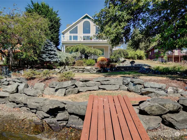23988 N Westview Road, Mount Vernon, WA 98274