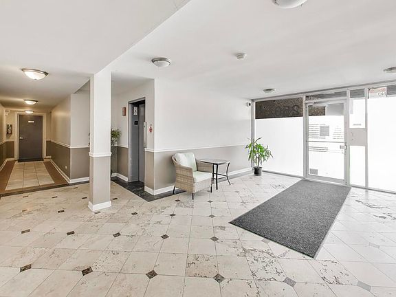 2nd image of 2501 W Bryn Mawr Ave APT 507