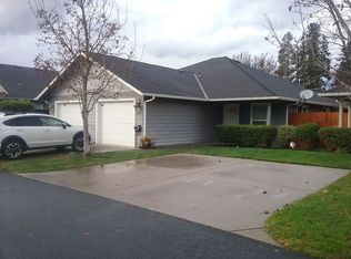 1259 Sun Glo Dr, Grants Pass, OR 97527