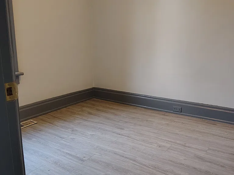 5363 Davis Dr — Photo 29