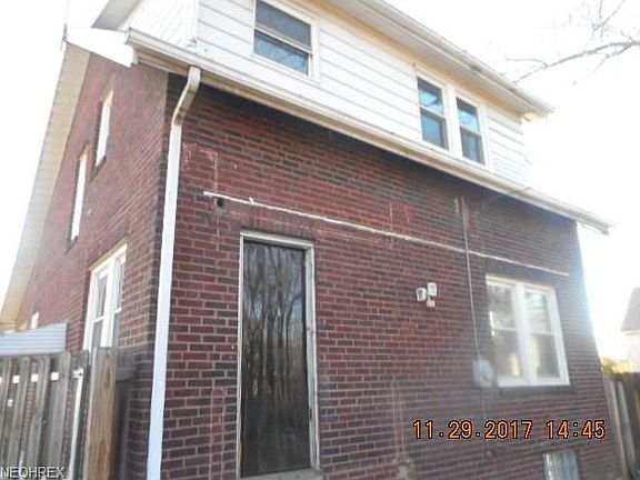 4th image of 7905 Grand Division Ave