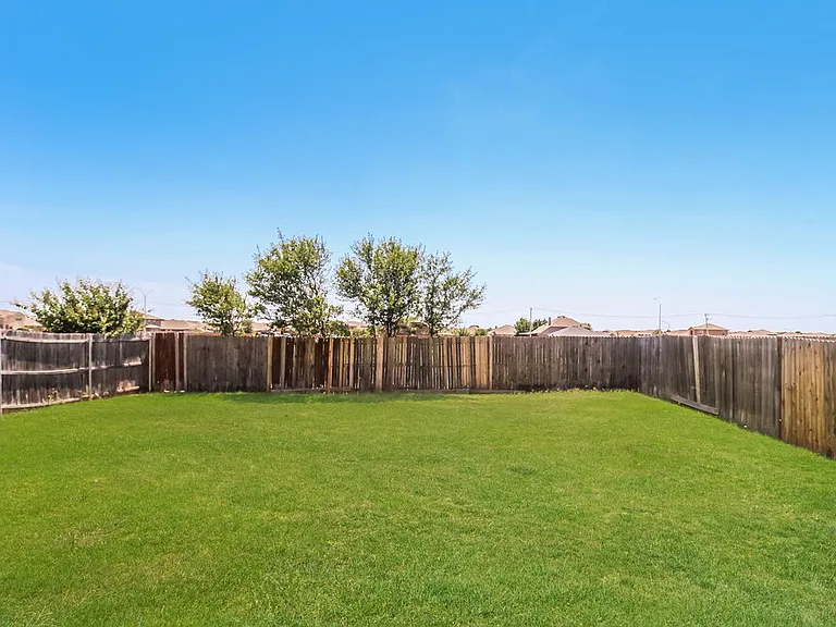 3029 Gettysburg Ln — Photo 23