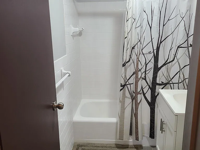 219 Rock St #G9 — Photo 15