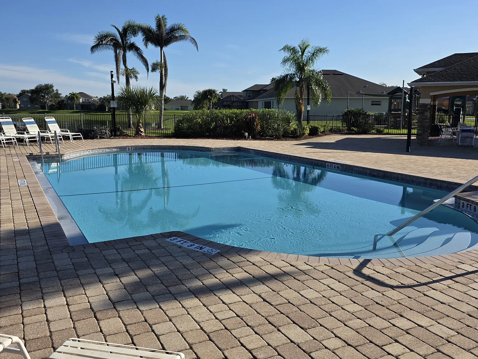 4 bed, 1830 sqft, $2,200 — Photo 2