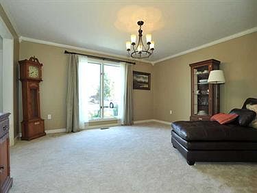 4th image of 2510 Lindenwood Dr