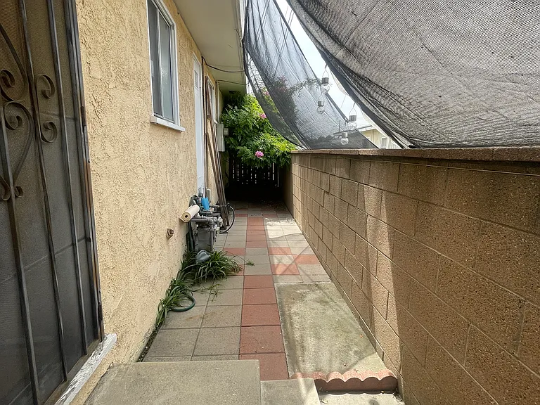 8824 Cedar St — Photo 25