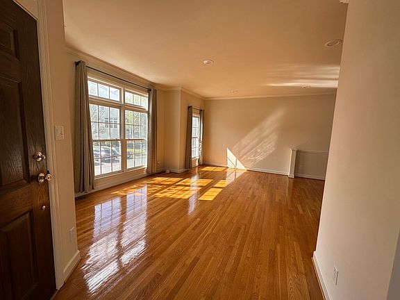 5th image of 12800 Dogwood Hills Ln