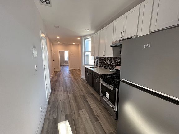 3rd image of 55 Logan Ave APT 6