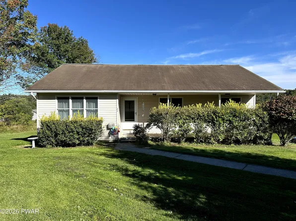 34 Edward Rd, Beach Lake, PA 18405