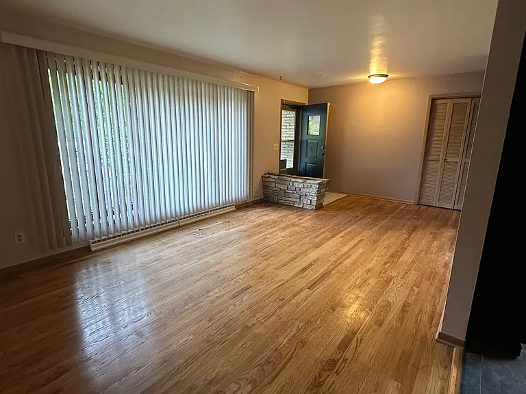 4026 River Dr — Photo 12