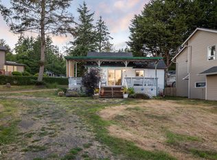 901 NE Lake Dr, Lincoln City, OR 97367