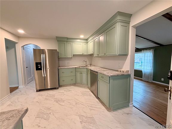 2nd image of 266 Merrymont Rd