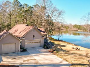 307 Walnut Ridge Ln, Ellijay, GA 30540