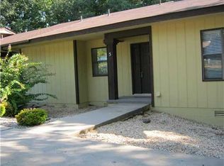 5 Yates Dr, Bella Vista, AR 72714