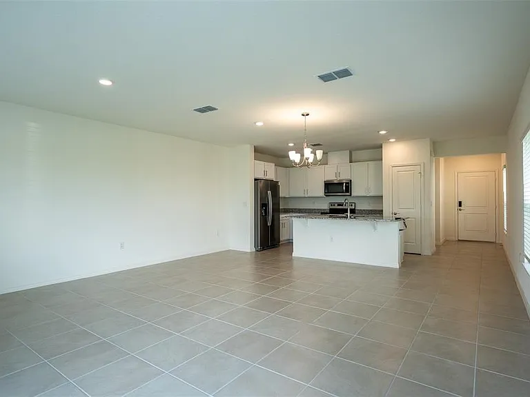 757 Stoney Point Cir — Photo 12