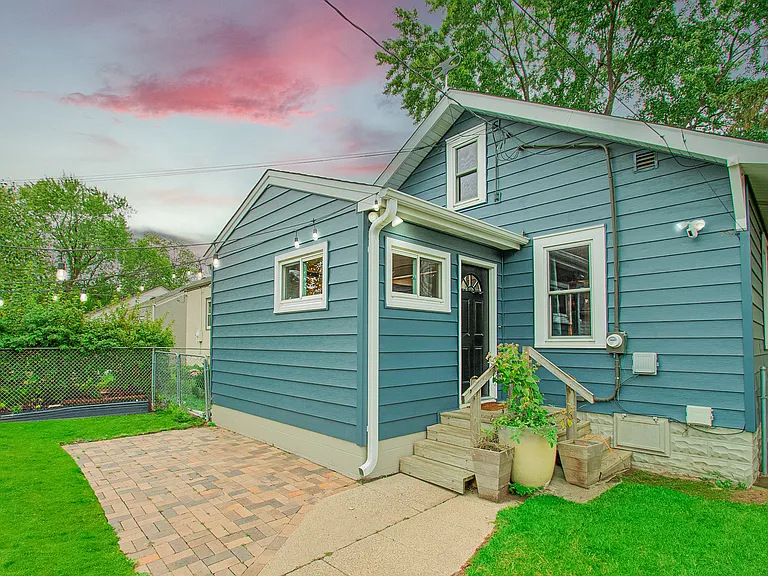 5745 Pillsbury Ave — Photo 14