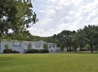 2900 Rolling Oaks Dr, Cleburne, TX 76031