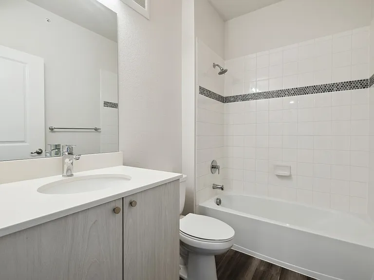 1091 Carr St #206 — Photo 5