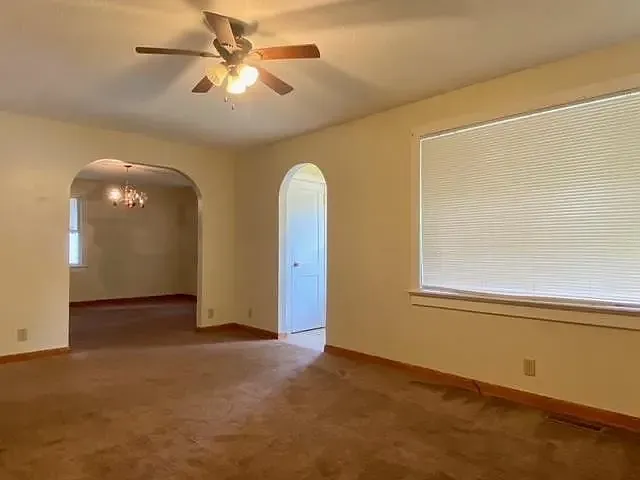 205 N Richards St — Photo 3