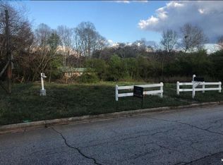 405 Tribble St, Seneca, SC 29678