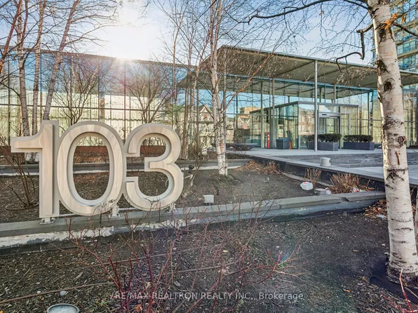 103 The Queensway #2805, Toronto, ON M6S 5B3