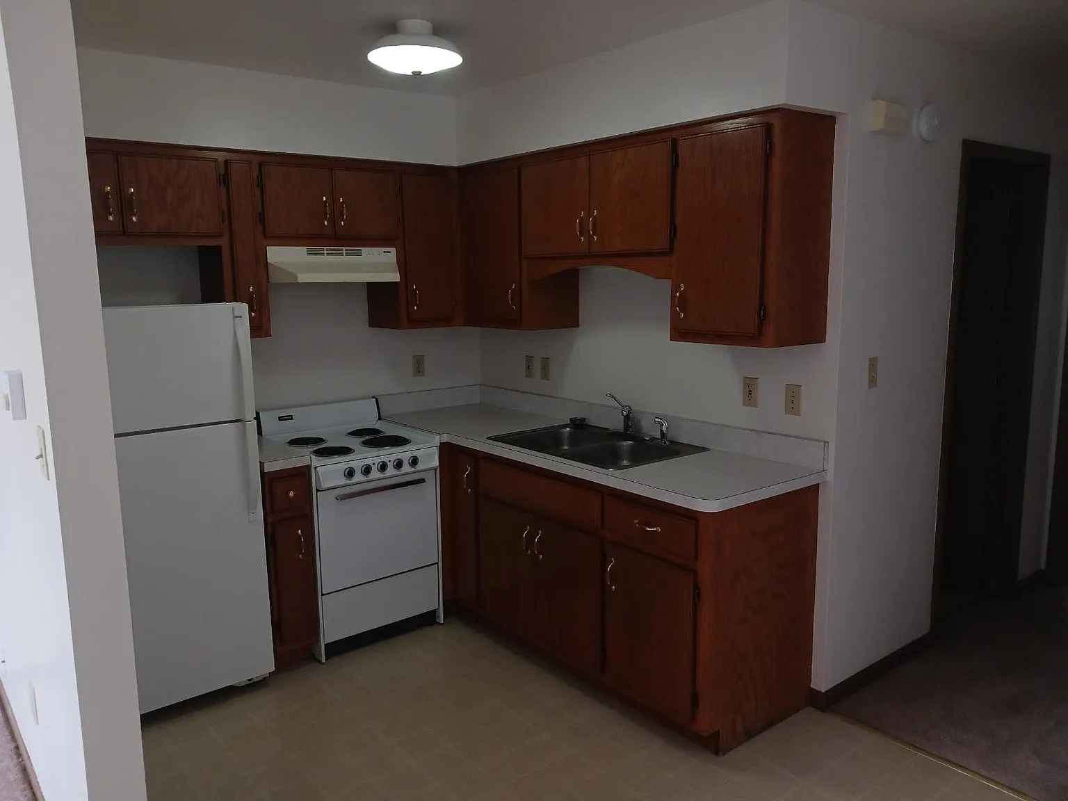 1 bed, 600 sqft, $1,200 — Photo 4