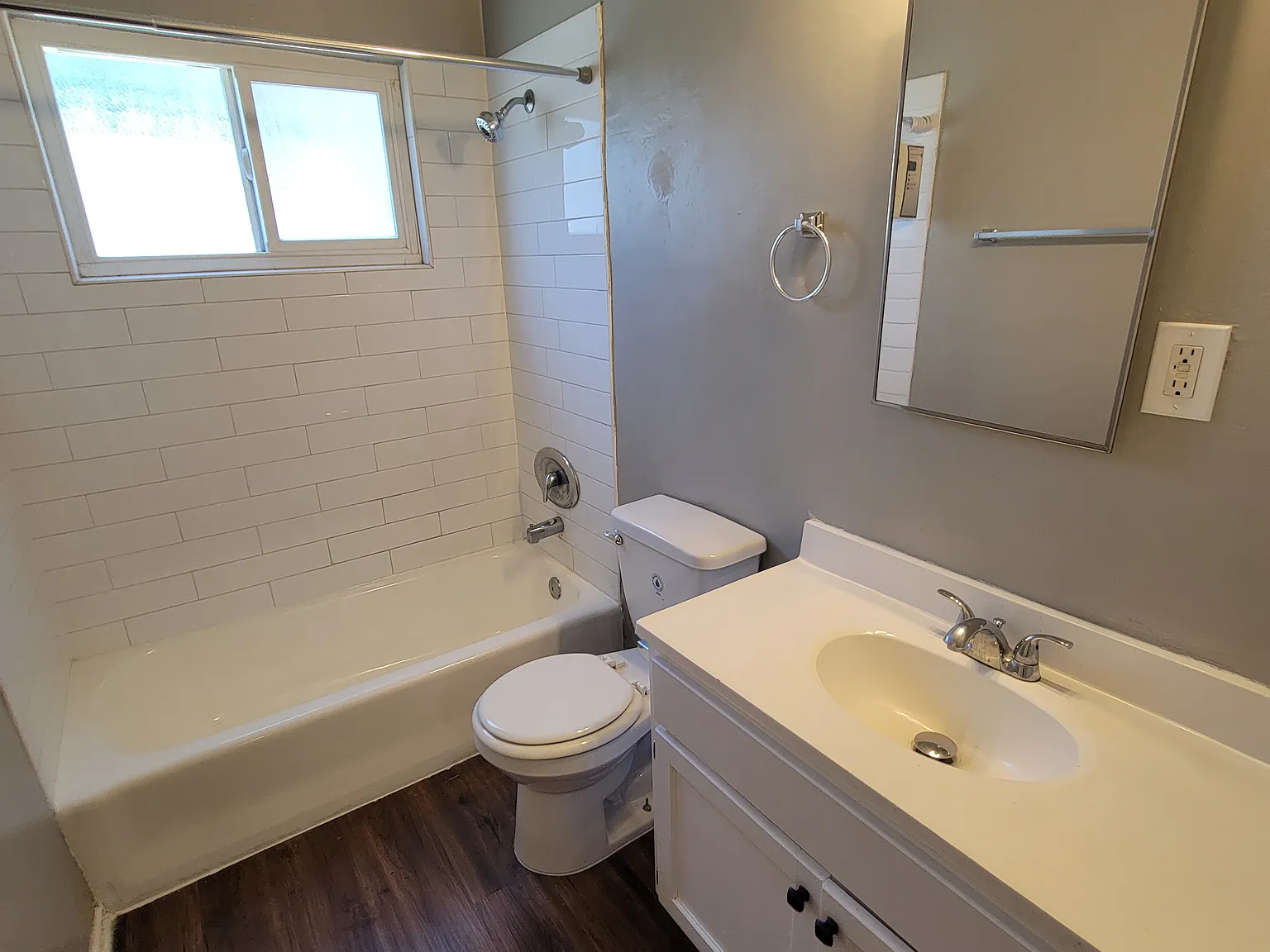 2 bed, 1086 sqft, $2,195 — Photo 3