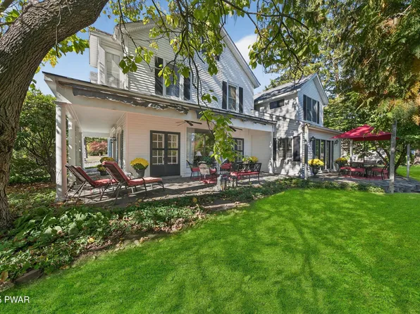 208 E High St, Milford, PA 18337