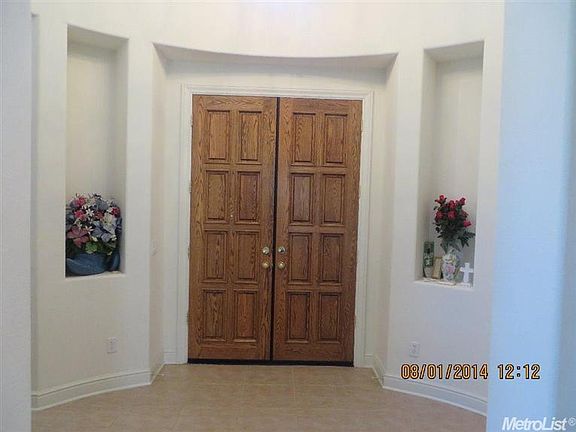 3rd image of 2606 Heritage Park Ln