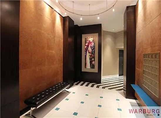 Sold by Warburg | media 4