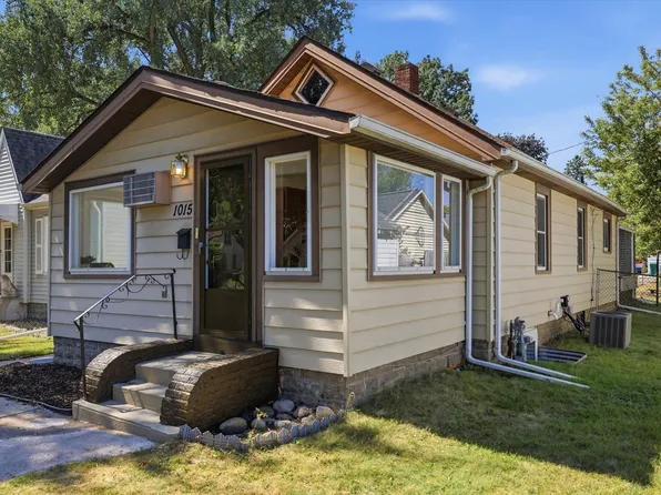 1015 Kruse St, West Saint Paul, MN 55118