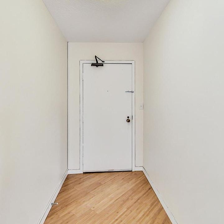 33 W. Delaware Pl. Condos 33 W Delaware Pl Chicago, IL Zillow