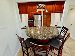 540 Brickell Key Dr APT 300, Miami, FL 33131