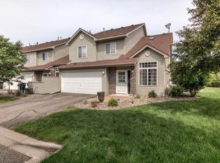 2447 Oakridge Cir, Hudson, WI 54016