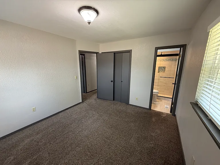 501 Palais Ave — Photo 13
