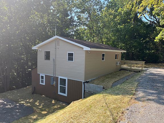 2nd image of 718 Mount Vernon Rd