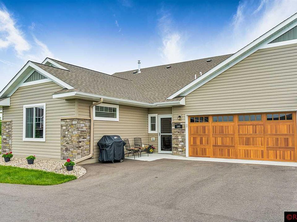 1st image of 165 Sugar Loaf Dr