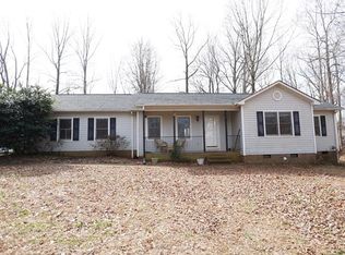 1032 E 24th St, Newton, NC 28658
