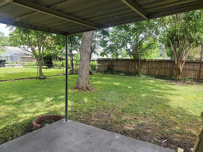 217 Wellington St — Photo 30