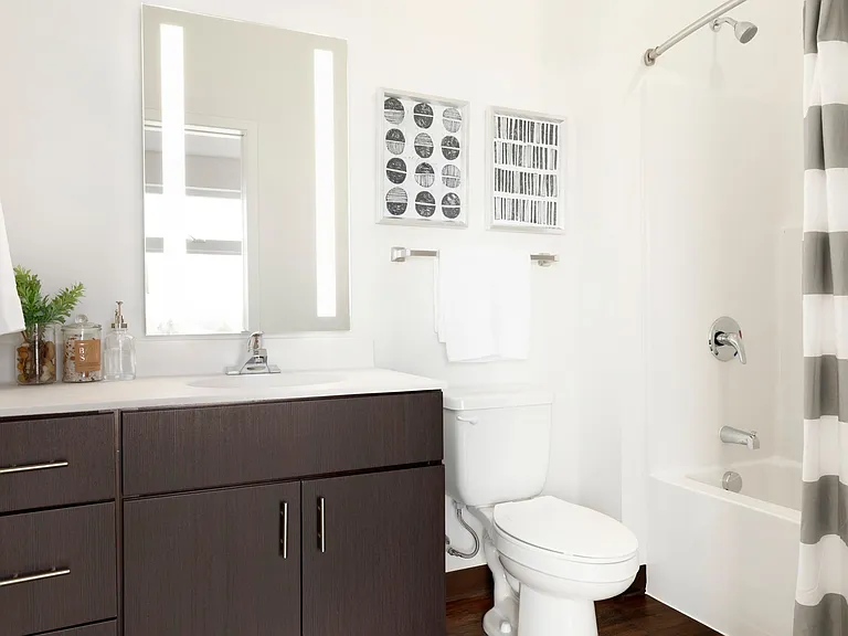 309 Ulysses St NE — Photo 39