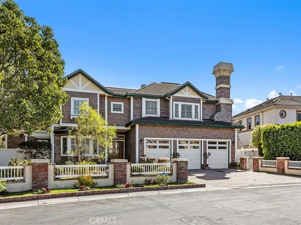 18732 Jockey Cir, Huntington Beach, CA 92648