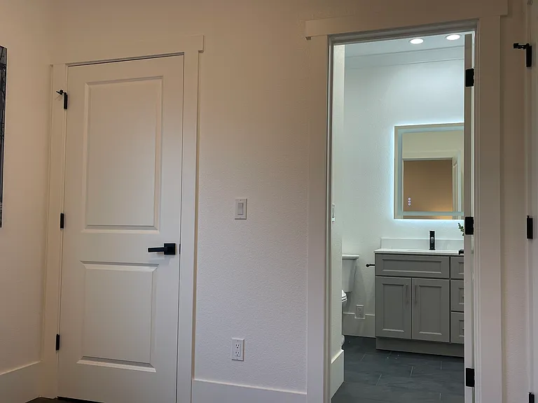 1060 Beacon St — Photo 17